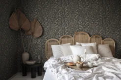 S10117 Sara Jordnara Indigo Blue Wallpaper By Sandberg 3 S10117 Sara Jordnara Indigo Blue Wallpaper By Sandberg -Home Wallpaper S10117room 62404.1679824211