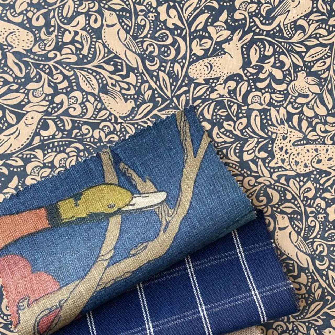 FG110/J107 Hedgerow Print Club Parchment Wallpaper By Mulberry Home 2 FG110/J107 Hedgerow Print Club Parchment Wallpaper By Mulberry Home - Image 2